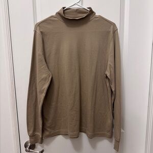 Women’s Lands’ End top size: Medium